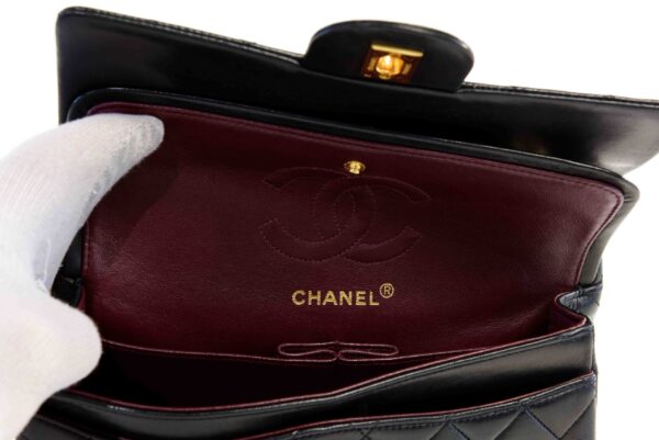 CHANEL-DOUBLE-FLAP