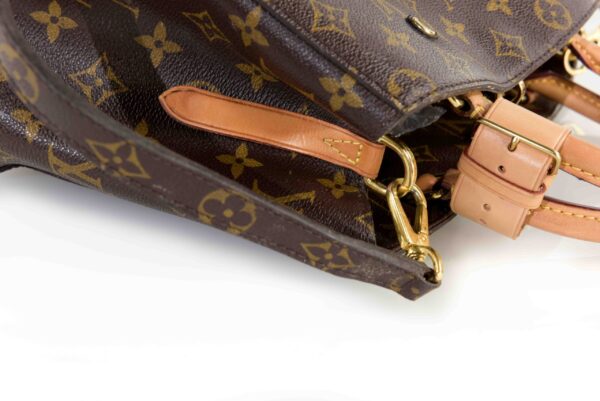 Louis Vuitton Montaigne MM