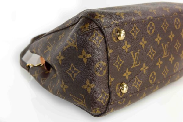 Louis Vuitton Montaigne MM
