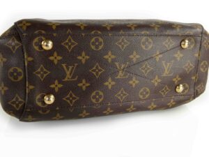 Louis Vuitton Montaigne MM