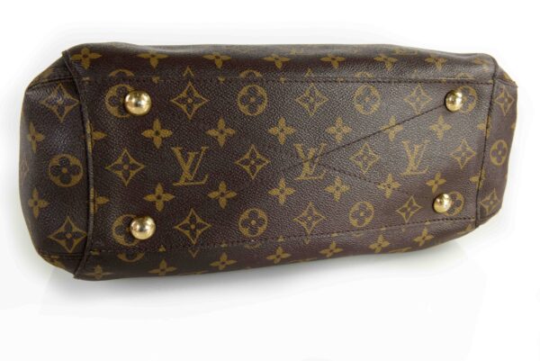 Louis Vuitton Montaigne MM