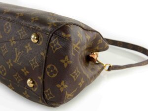 Louis Vuitton Montaigne MM