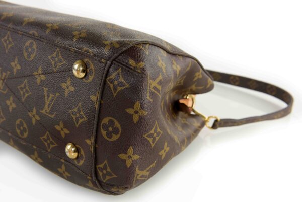 Louis Vuitton Montaigne MM