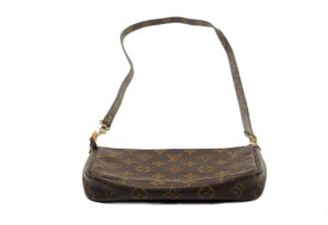 Louis Vuitton Pochette Monogram