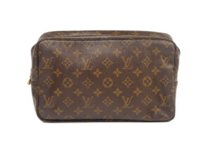 Louis Vuitton Trousse Toilette 28