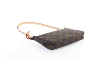 Louis Vuitton Pochette Monogram