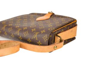 Louis Vuitton Cartouchiere GM