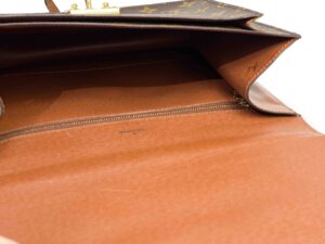 Louis Vuitton Monceau 28