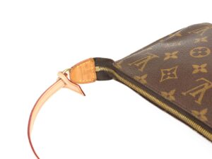 Louis Vuitton Pochette Monogram