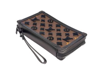 LOUIS VUITTON Monogram Tuffetage Soft Trunk Clutch